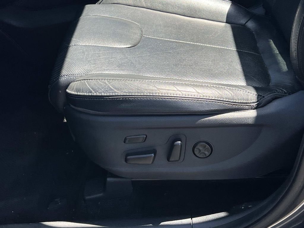 Used 2020 Gray Hyundai Limited image 20