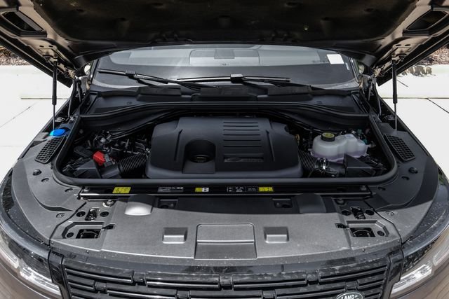 New 2026 Charente Grey Land Rover Dynamic SE image 66