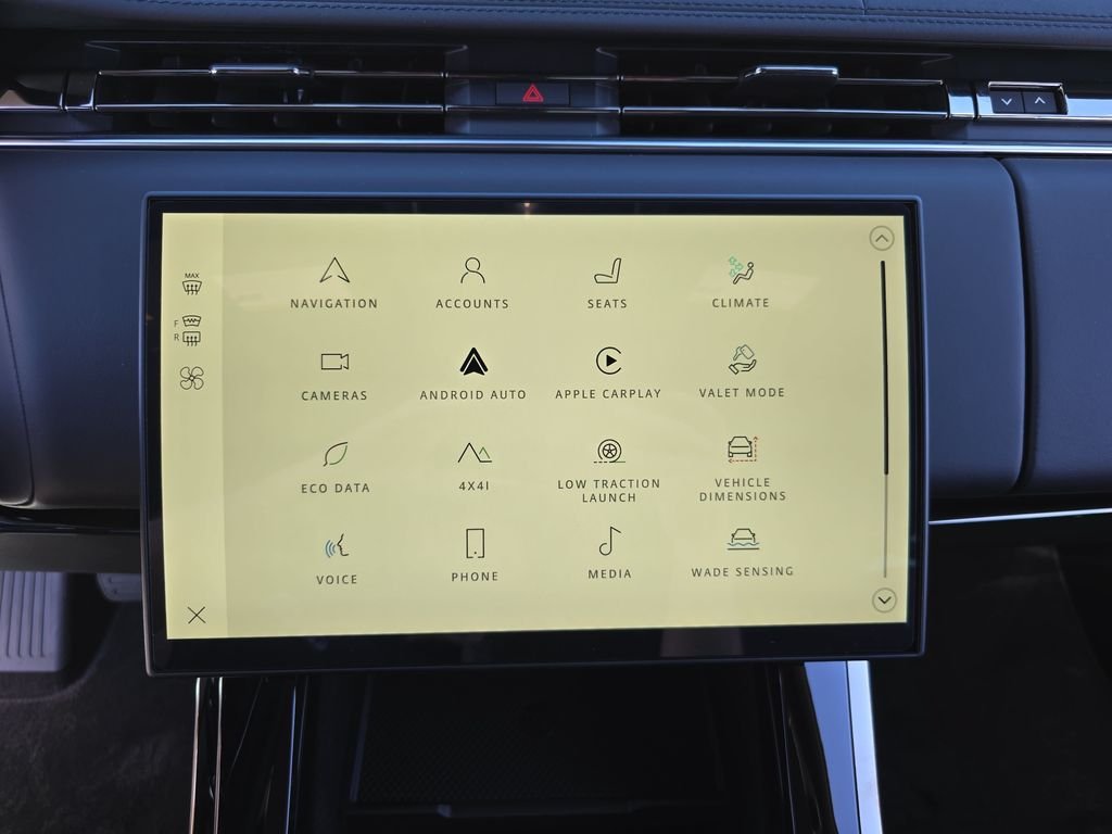 New 2026 Fuji White Land Rover SE image 22