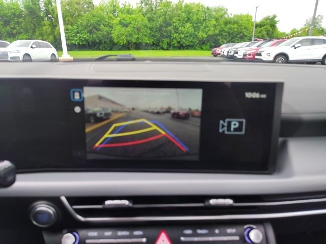 Used 2025 Blue Hyundai SEL image 18