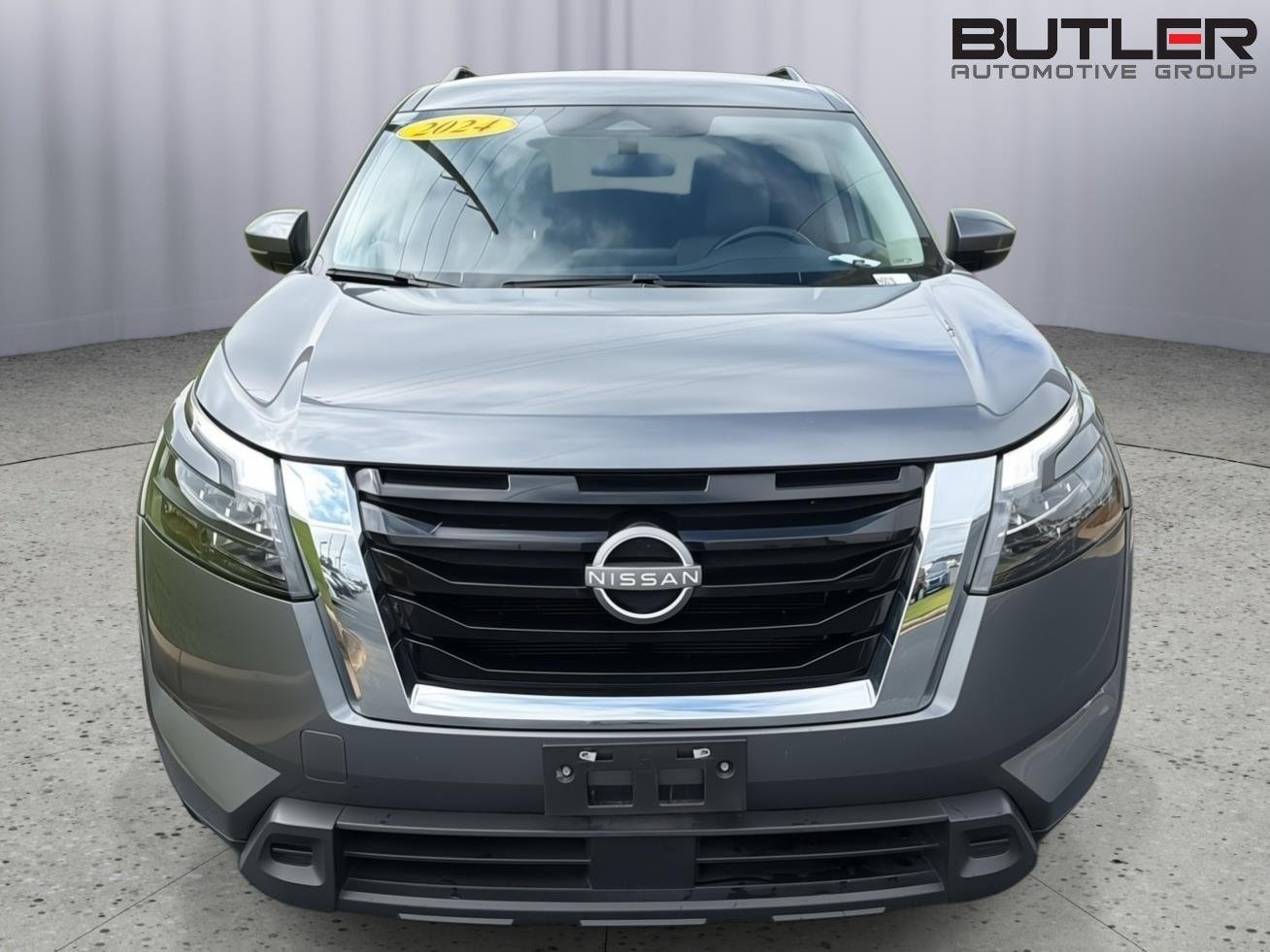 Used 2024 Gun Metallic Nissan SV image 9