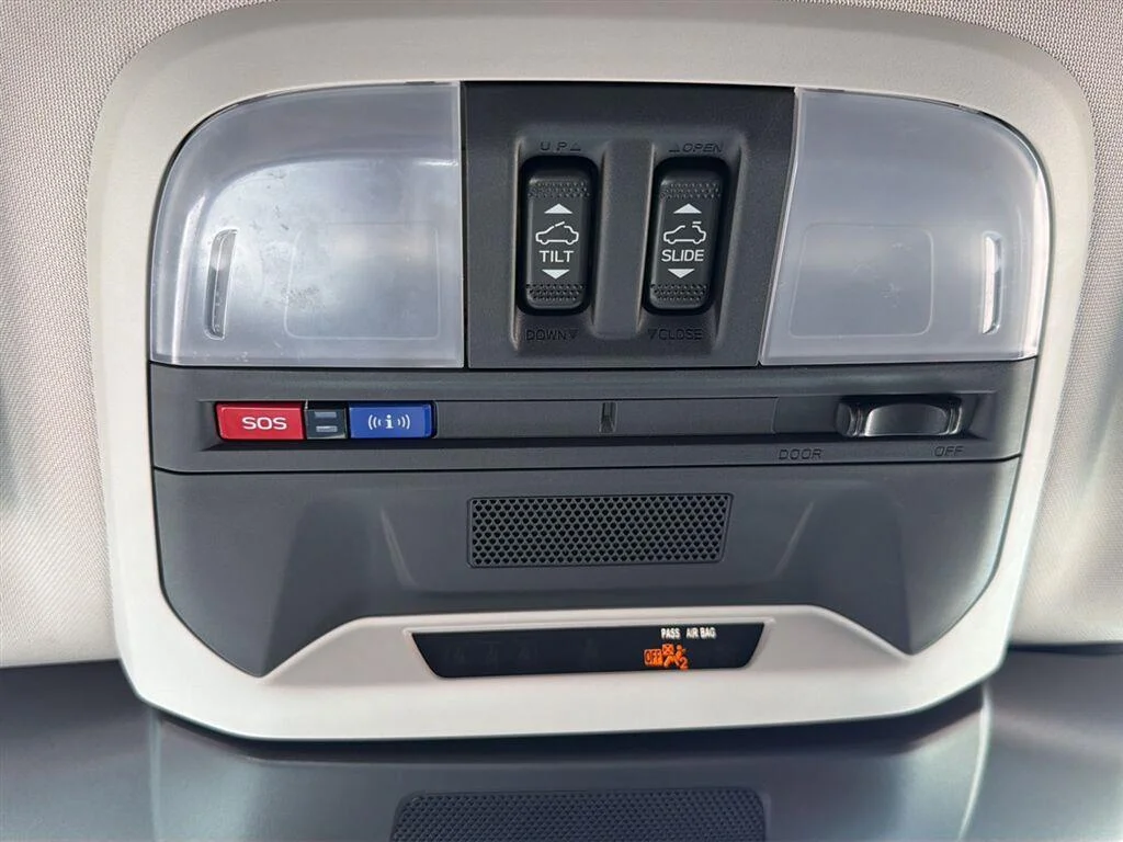 Used 2024 Offshore Blue Metallic Subaru Premium image 18