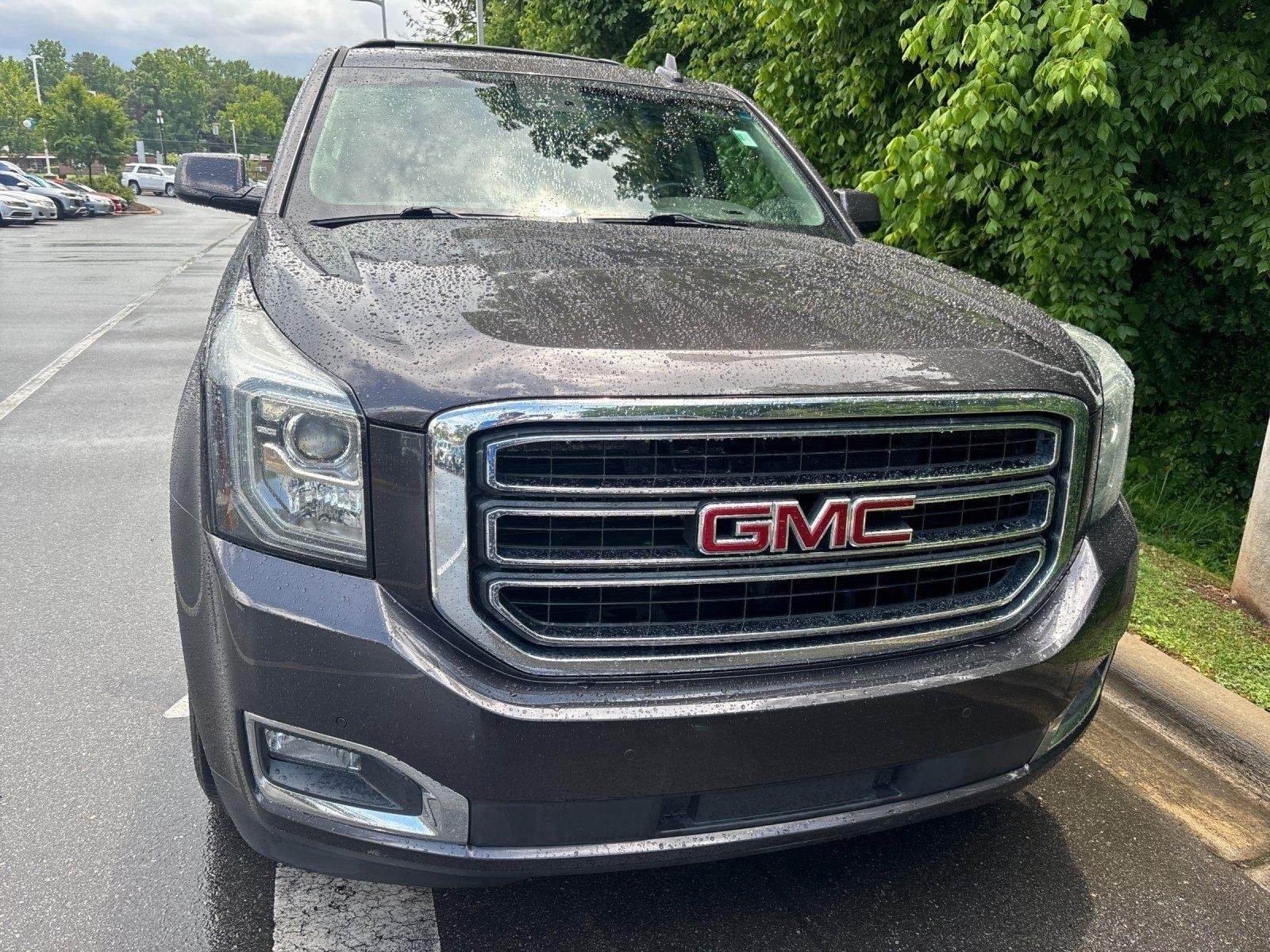 Used 2017 Iridium Metallic GMC SLT image 8