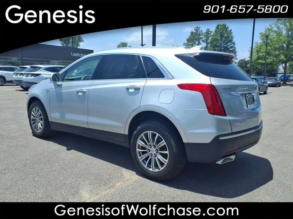 Used 2018 Silver Cadillac Luxury image 3