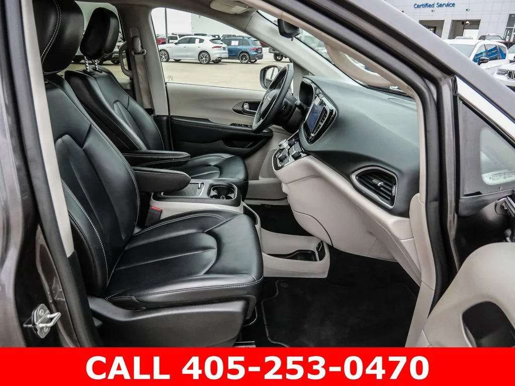 Used 2023 Gray Chrysler Touring L image 14