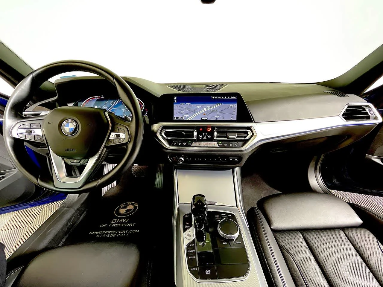 2022 BMW 3 Series 330i - Photo 10