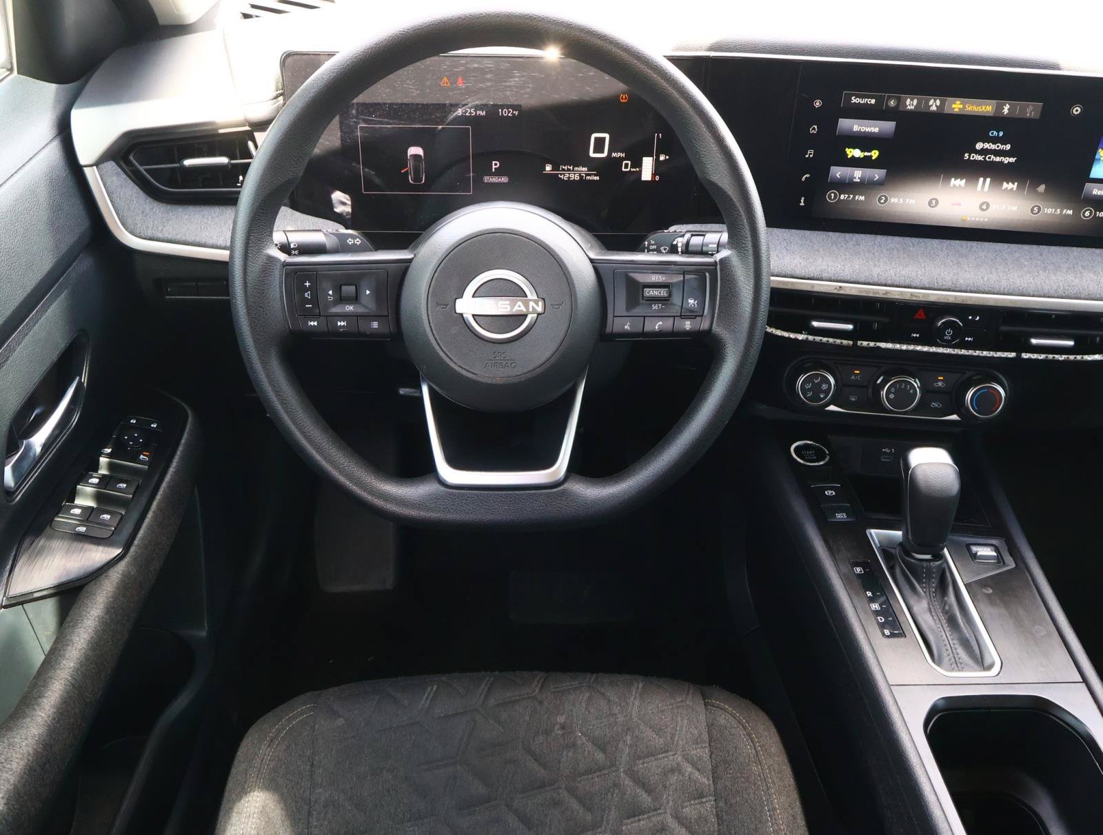 Used 2025 Super Black Nissan SV image 7