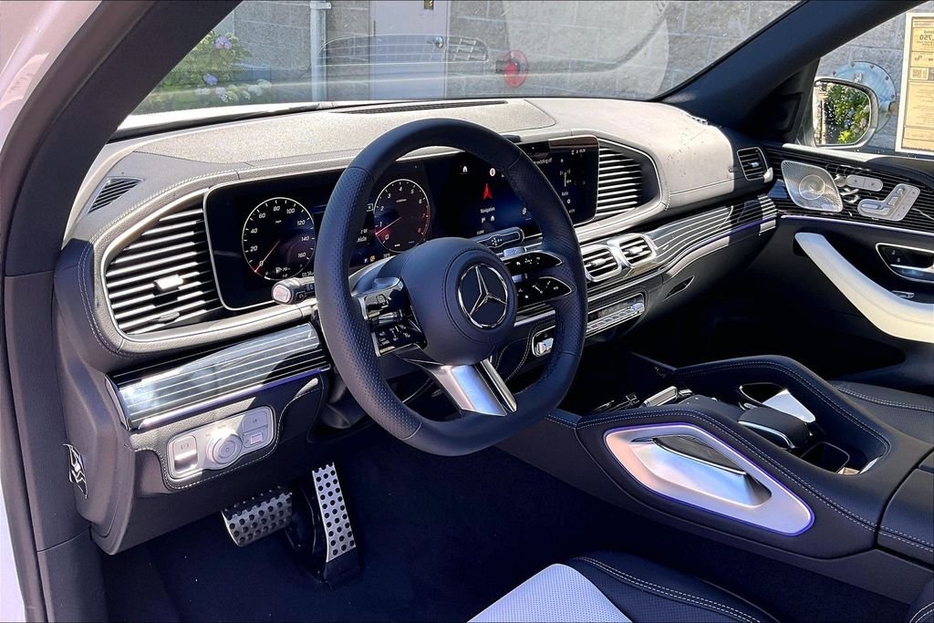 New 2026 MANUFAKTUR Moonlight White Metallic Mercedes-Benz GLE 350 image 6