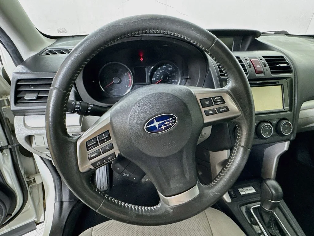 Used 2015 White Subaru 2.5i Touring image 11