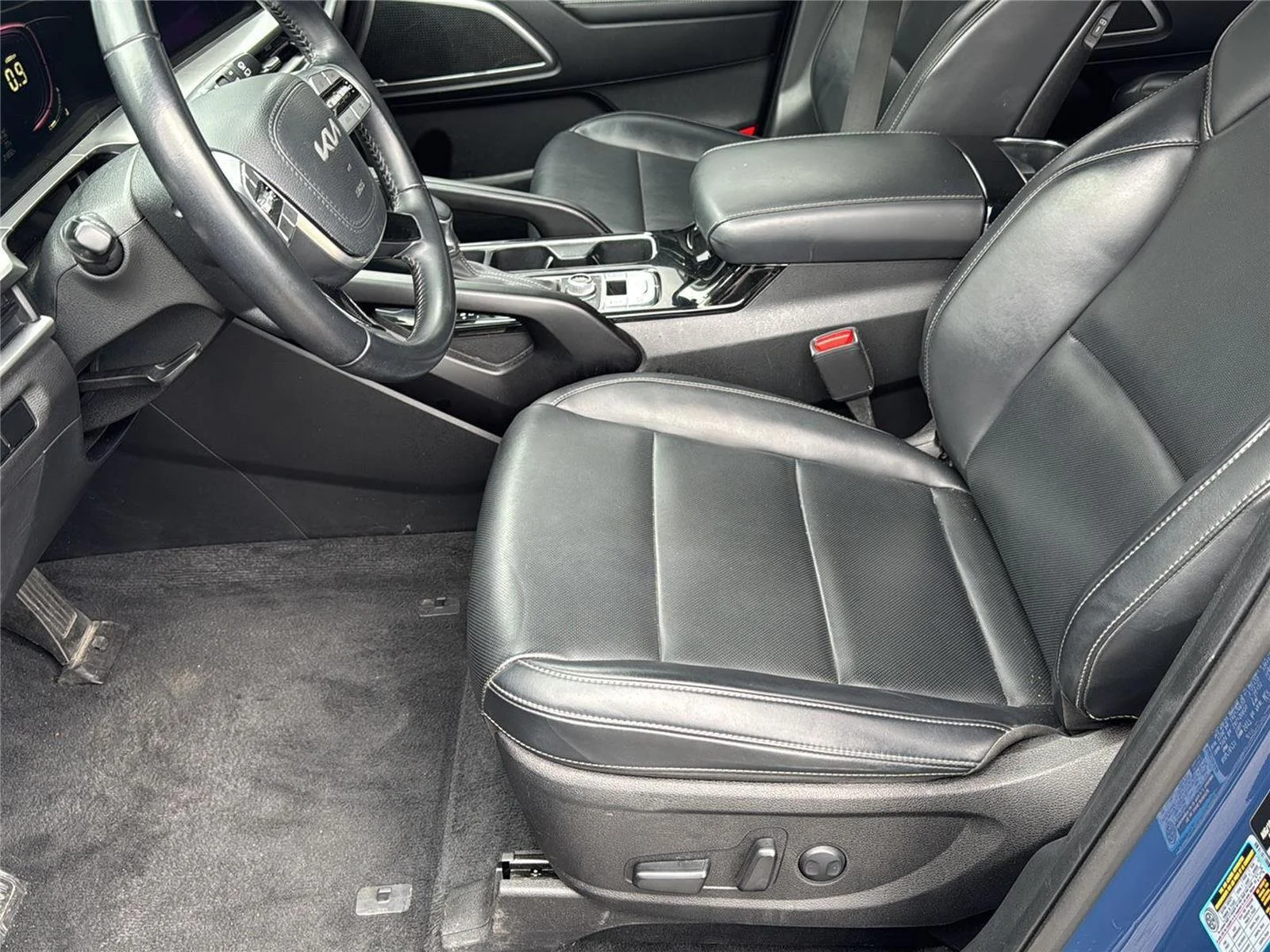 Used 2024 Midnight Lake Blue Kia S image 19