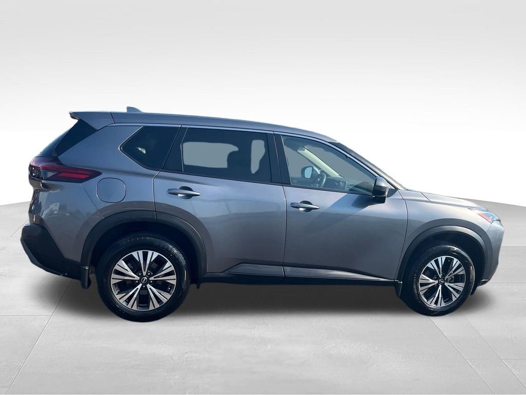 Used 2023 Gray Nissan SV image 6