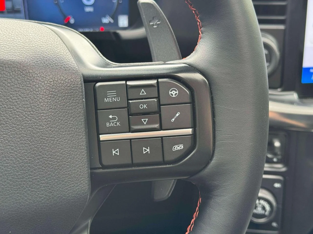 Used 2024 Avalanche Ford Raptor image 28