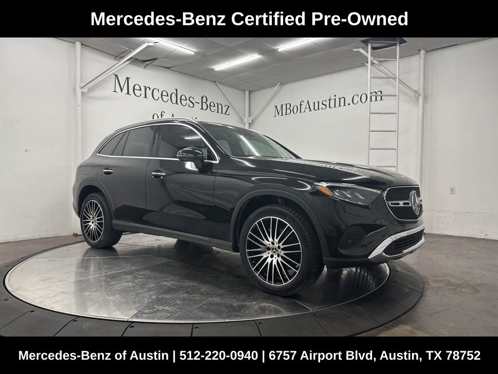 2026 Mercedes-Benz GLC GLC 300's photo
