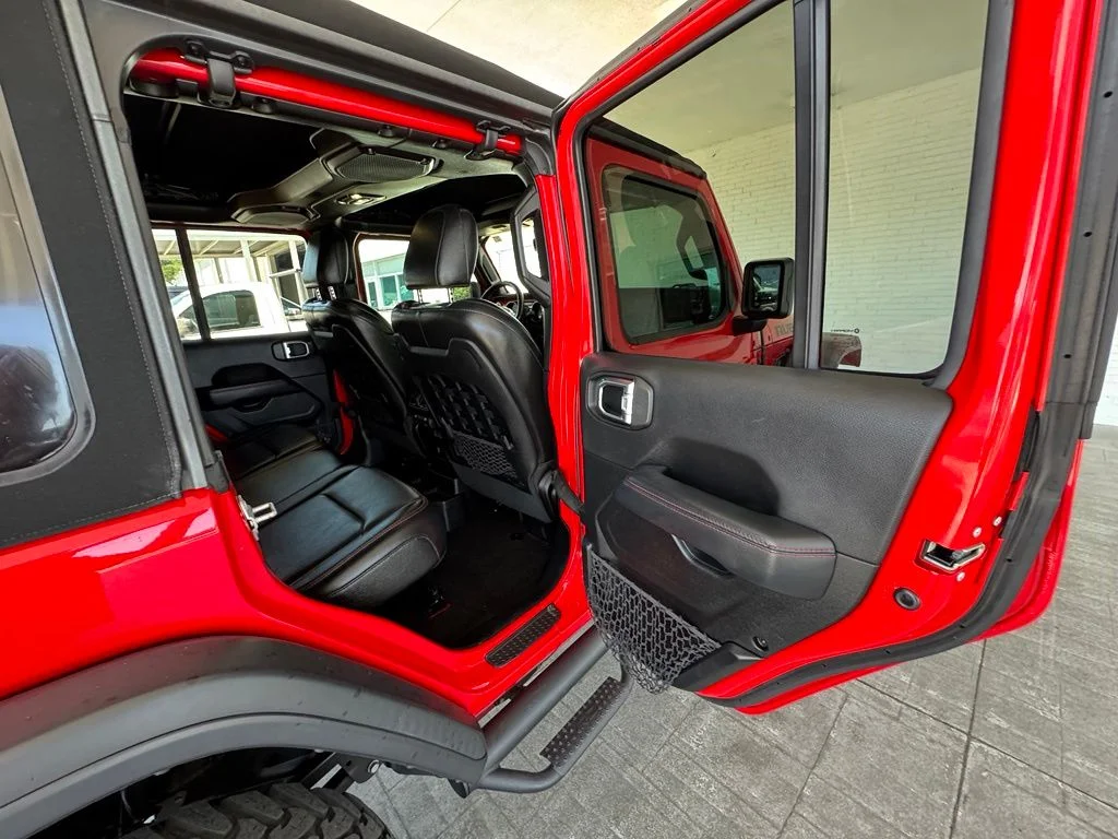 Used 2020 Red Jeep Unlimited Rubicon image 23
