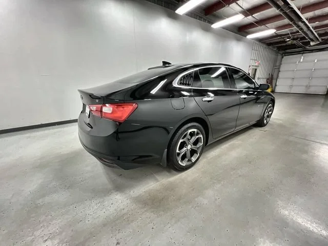 Used 2023 MOSAIC BLACK METALLIC Chevrolet LT image 8