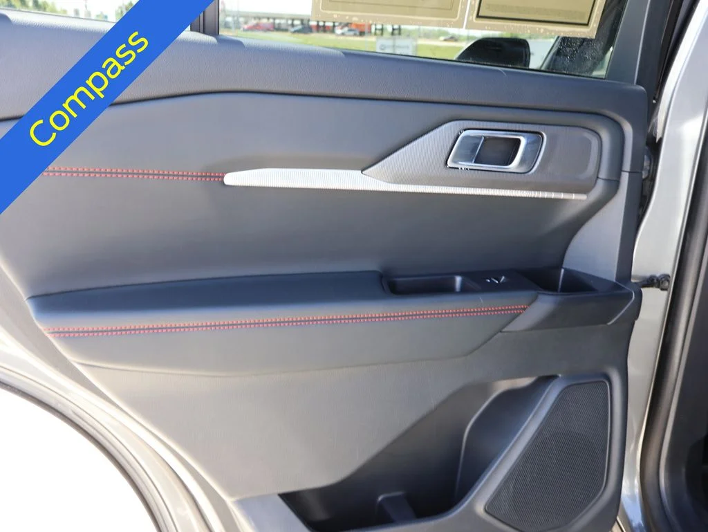Used 2025 Gray Ford ST-Line image 19