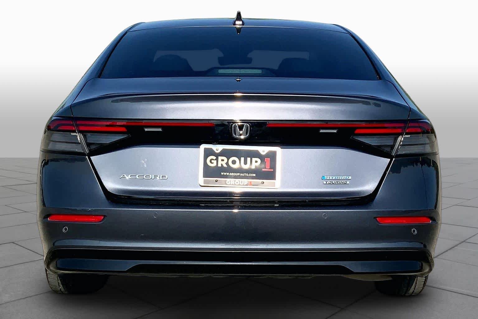 Used 2025 Meteorite Gray Metallic Honda Touring image 5