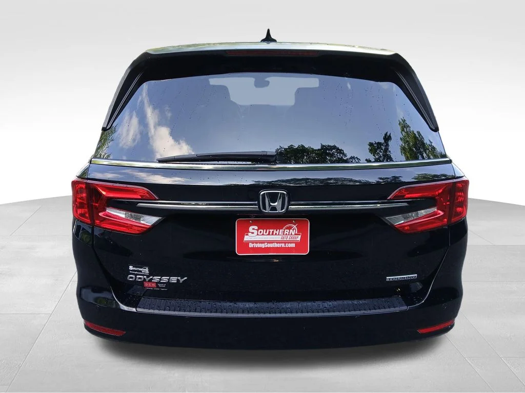 Used 2023  Honda Touring image 9