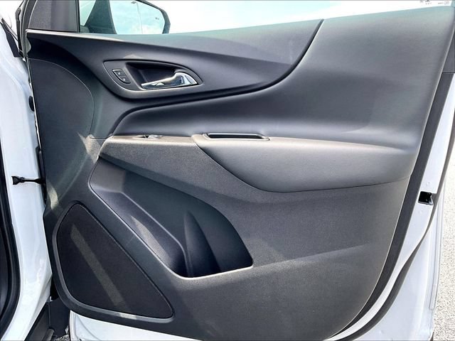 Used 2024 Summit White Chevrolet LT image 12