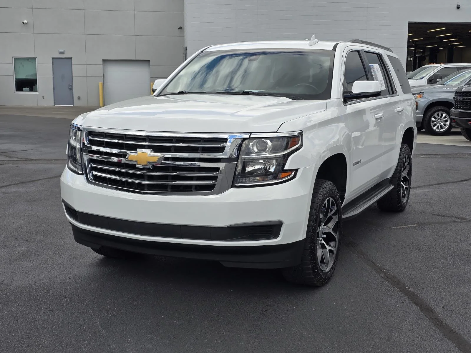 Used 2019 SUMMIT WHITE Chevrolet LS image 3