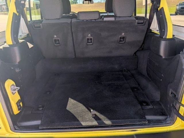 Used 2024 Black Jeep Sport S image 23