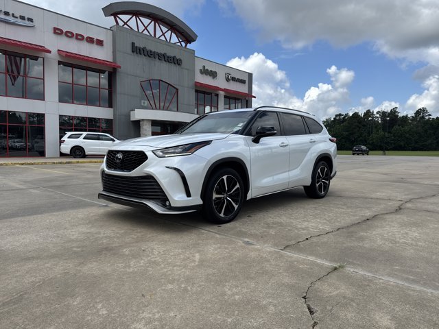 2022 Toyota Highlander XSE 4x2 V6's photo