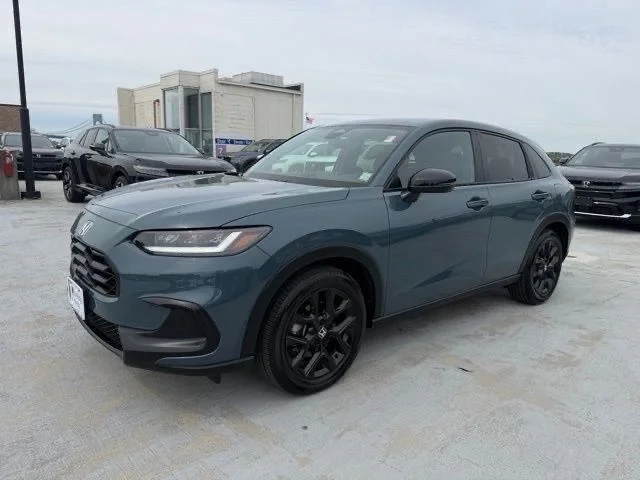 Used 2024 Green Honda Sport image 3