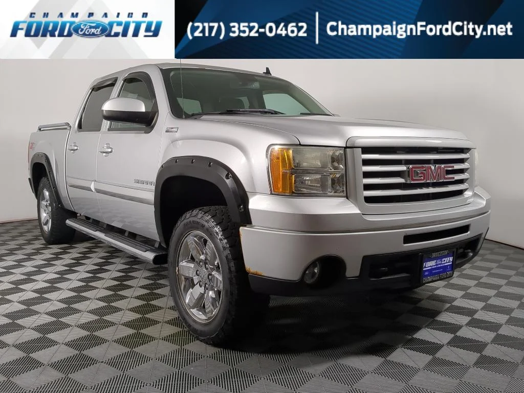 Used 2013 White GMC SLT image 1