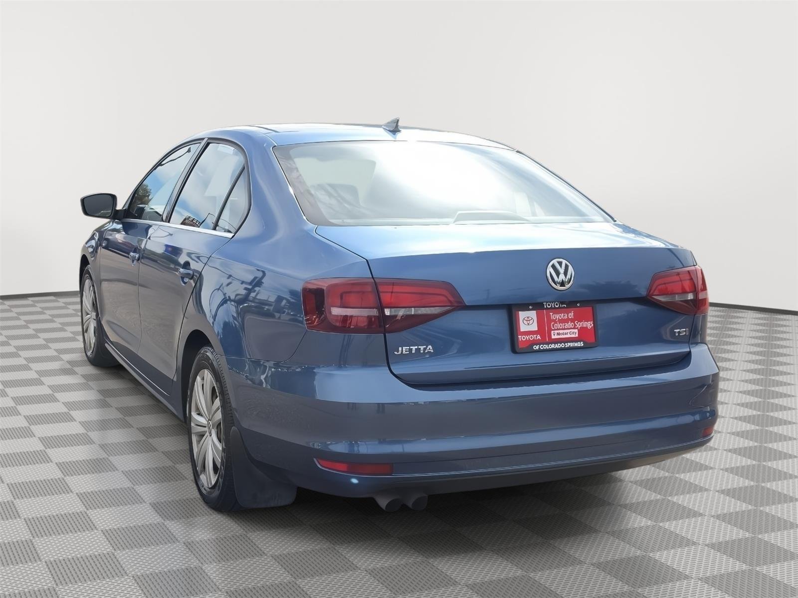 Used 2017 Silk Blue Metallic Volkswagen 1.4T S image 11