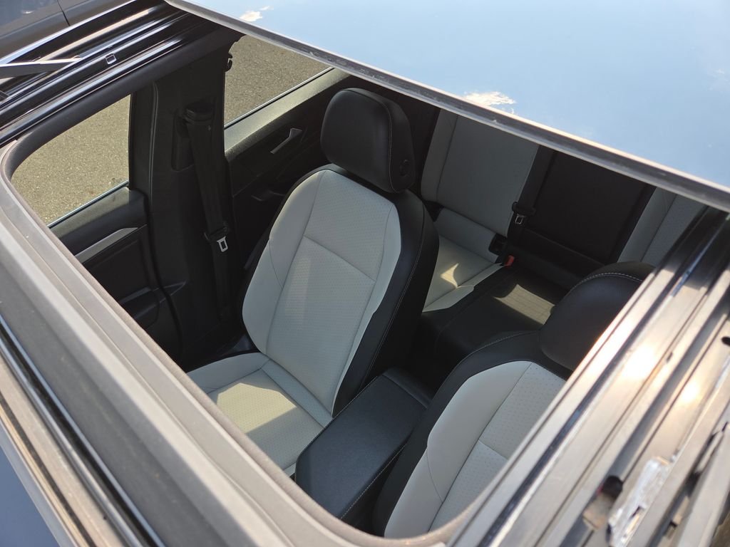 Used 2021 Gray Volkswagen R-Line image 34