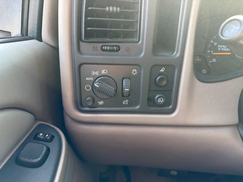 Used 2006 Green Chevrolet LT image 20