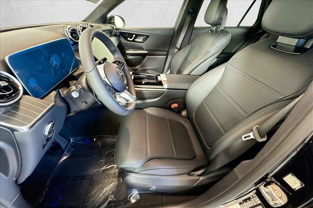 New 2026 Black Mercedes-Benz GLC 300 image 48