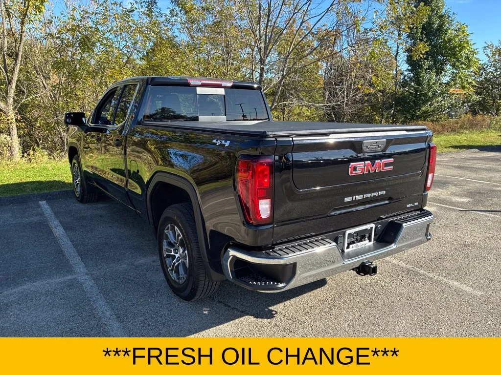 Used 2021 Onyx Black GMC SLE image 3
