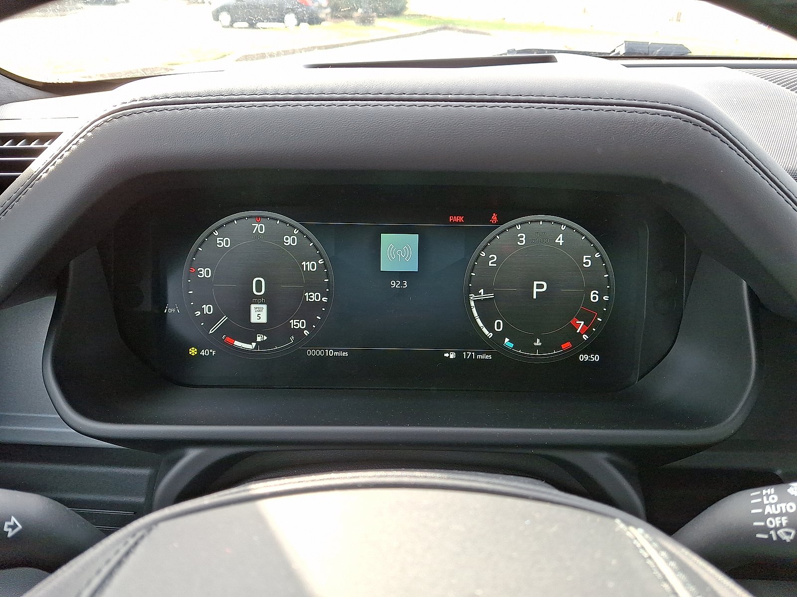 2026 Land Rover Defender V8 - Photo 7