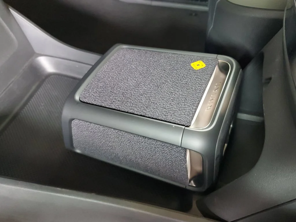 Used 2024  Rivian Adventure image 30