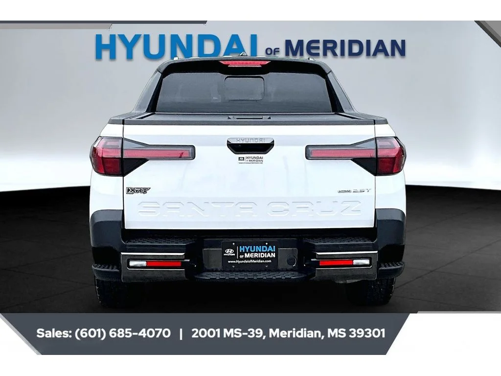 Used 2025 Atlas White Hyundai XRT image 4
