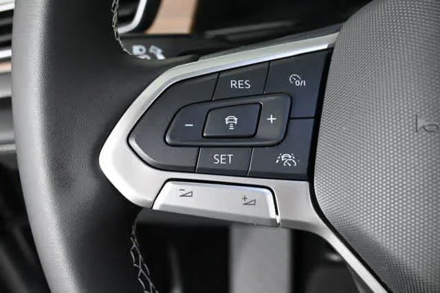 2026 Volkswagen Atlas SE w/Tech - Photo 35