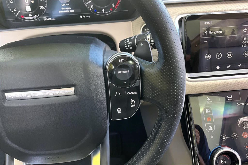 Used 2018 Gray Land Rover S image 23