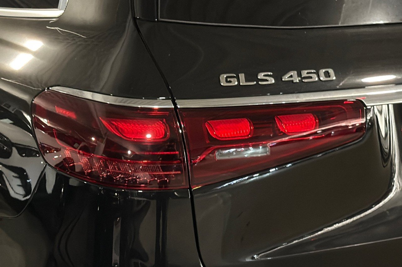 New 2026 Obsidian Black Metallic Mercedes-Benz GLS 450 4MATIC® SUV image 28