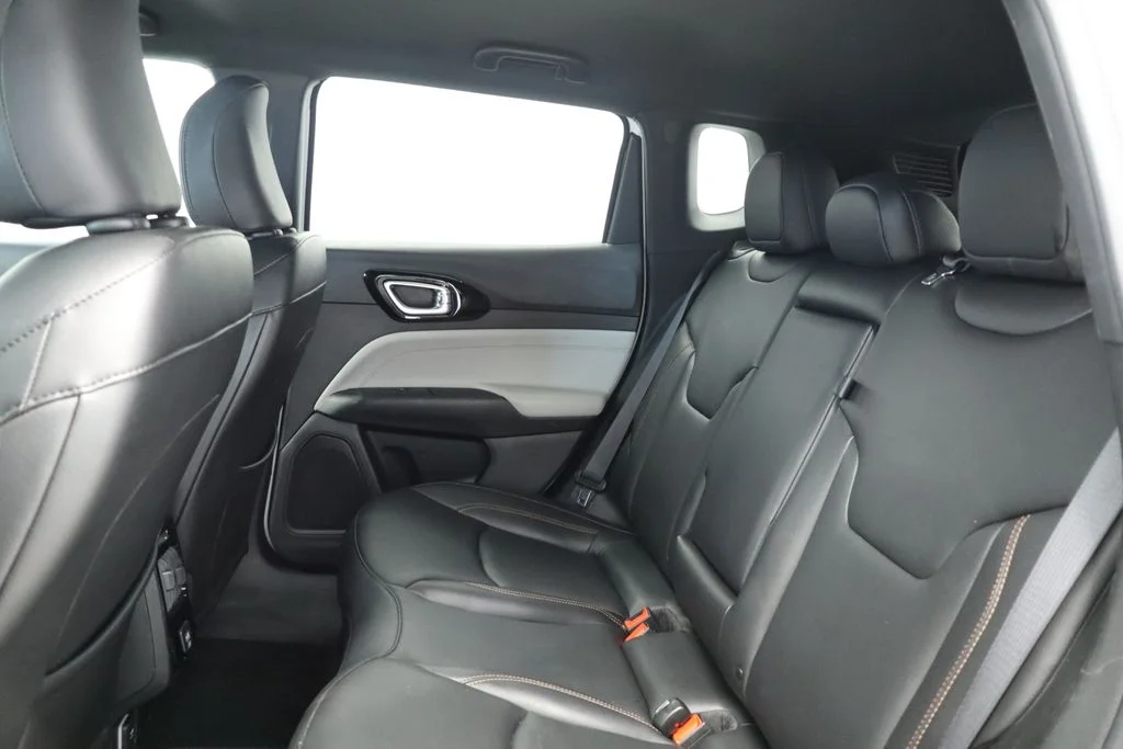 Used 2024 White Jeep Limited image 25