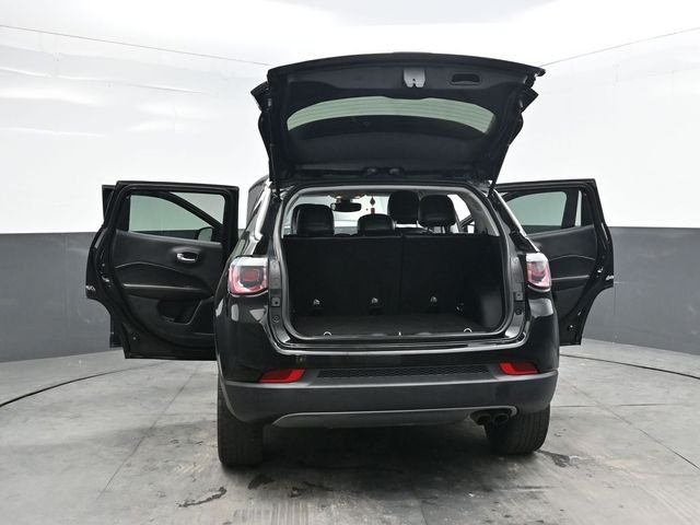 Used 2018 Black Jeep Limited image 45