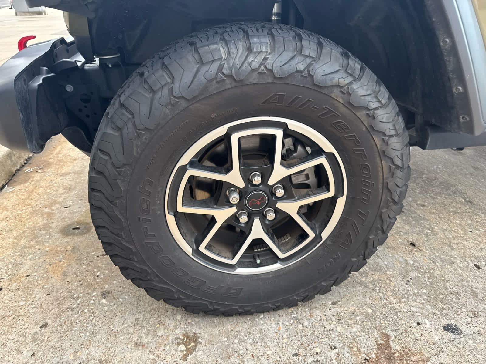 Used 2025 41 Jeep Rubicon image 12