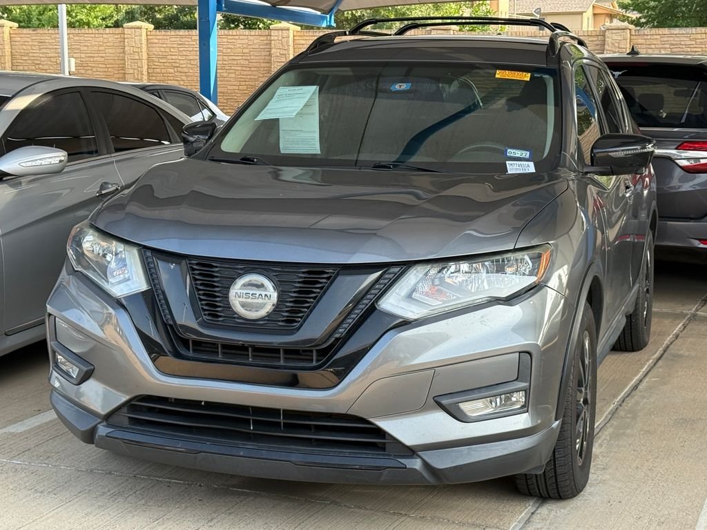 2018 Nissan Rogue SV FWD photo
