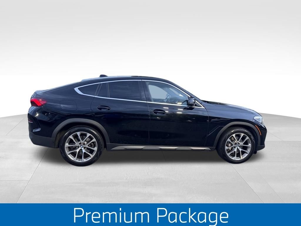 Used 2023 Black BMW xDrive40i image 2
