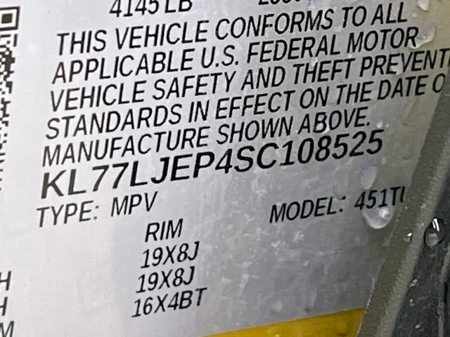 Used 2025 Nitro Yellow Metallic Chevrolet 2RS image 15