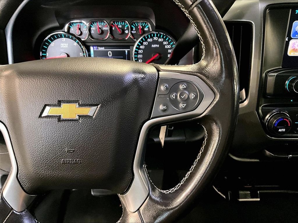 Used 2018 Gray Chevrolet LT image 24