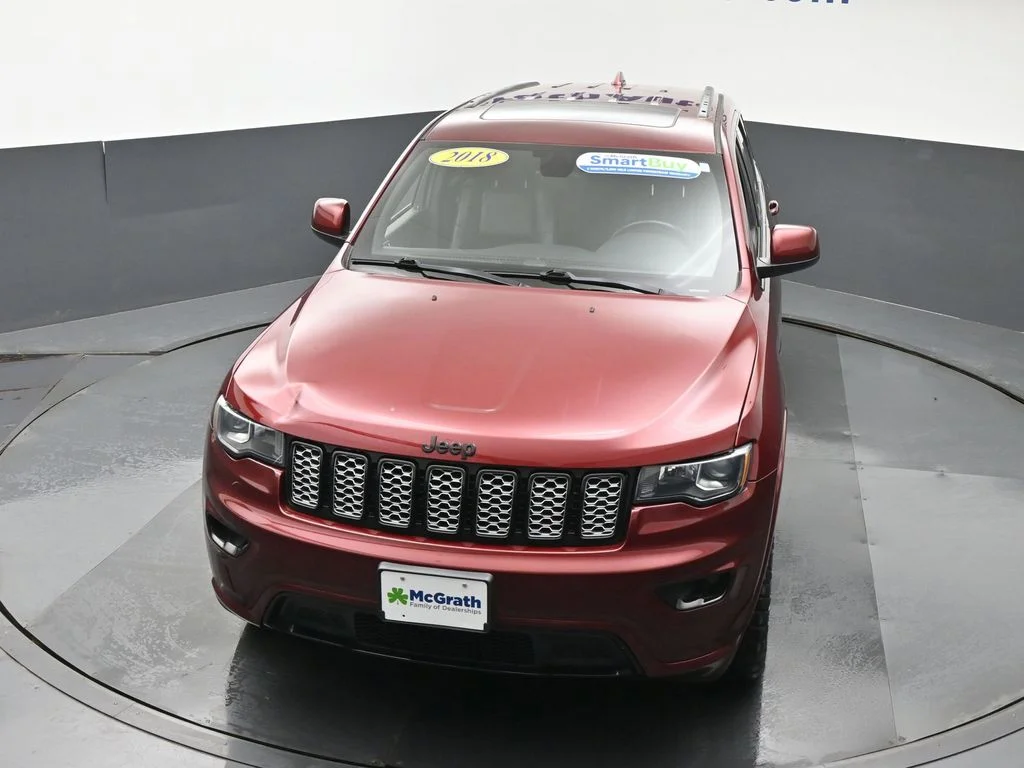 Used 2018 Red Jeep Altitude image 27