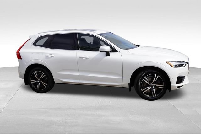 Certified Used 2018 White Volvo T8 R-Design image 3