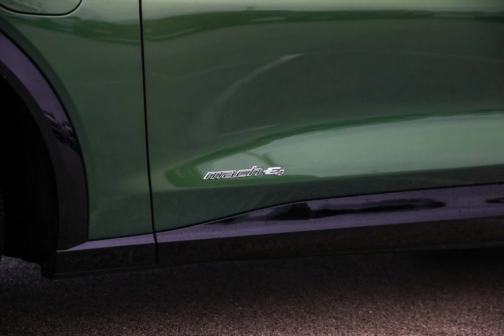 New 2025 Green Ford Premium image 4