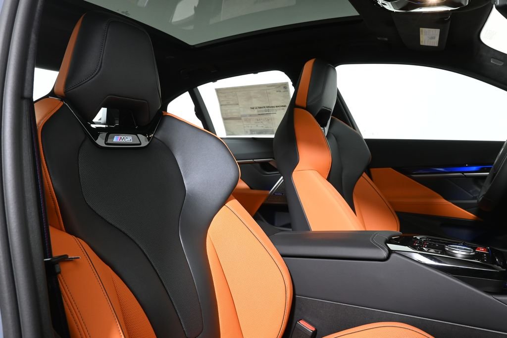 New 2026 Storm Bay Metallic BMW Base image 36